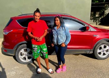 Ejército detiene pareja con nueve ciudadanos haitianos en situación migratoria irregular en un vehículo en Mao