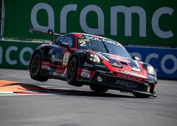 Jimmy Llibre va con todo en Road America, el piloto dominicano acelera rumbo al podio en la Porsche Carrera Cup 2025