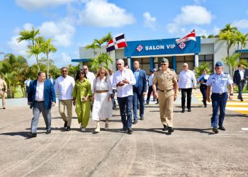 Presidente Abinader sigue reforzando y modernizando seguridad aérea del país con ensamblaje de los aviones TP-75 Dulus, en la Base Aérea de San Isidro