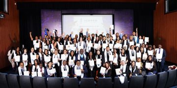 Pareja venezolana revoluciona la educación en República Dominicana al impartir conocimientos que transforman vidas