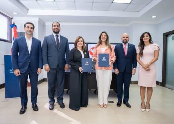 ANJE y la Cámara de Comercio de Santo Domingo firman alianza para impulsar el emprendimiento joven y la formalización empresarial