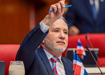 Antonio Taveras advierte no pueden aprobar Código Penal sin conocer su contenido; llama a respetar a los senadores