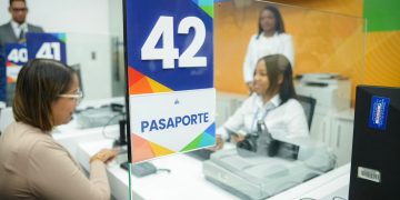 Pasaportes abre nueva oficina en Santiago con horario extendido de 8:00 am a 8:00 pm.