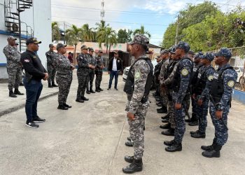 Policía Nacional ocupa dos armas de fuego ilegales, recupera motocicleta y ejecuta 10 órdenes de arresto durante operativos en La Vega