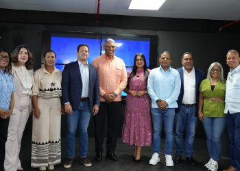 Ministro Bonilla presenta en EE.UU la “Guía para Adquirir una Vivienda de Manera Segura en República Dominicana”