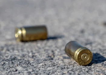 Menor de 15 años hiere a su padre de un disparo tras presunto abuso físico en La Altagracia