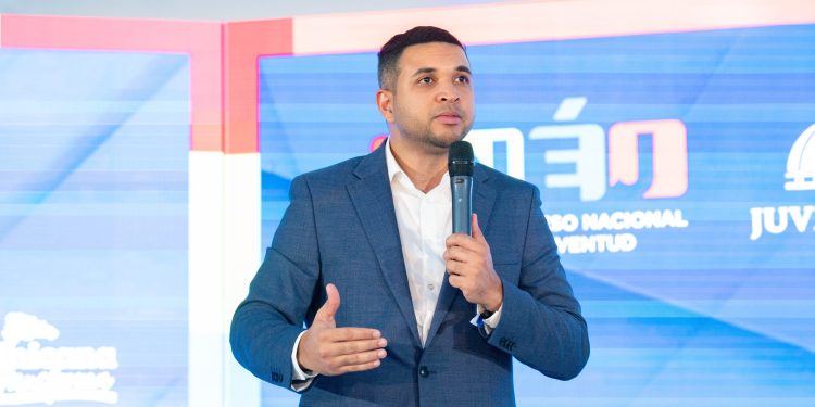 Carlos Valdez presenta balance de su primer año al frente del Ministerio de la Juventud: “Volver a lo básico fue nuestro primer compromiso”