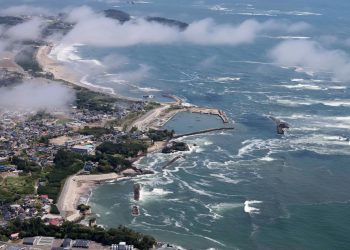 Rebajan las alertas por tsunami en Hawái y China, pero Japón mantiene las evacuaciones tras el gran seísmo de 8,8