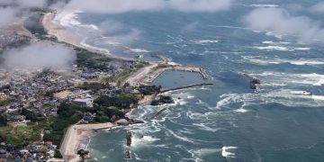 Rebajan las alertas por tsunami en Hawái y China, pero Japón mantiene las evacuaciones tras el gran seísmo de 8,8