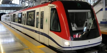 Tras cinco días de caos reabren estaciones del Metro en Villa Mella