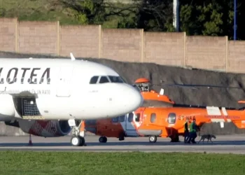 Un hombre muere en Milán tras ser succionado por el motor de un avión con destino a Asturias