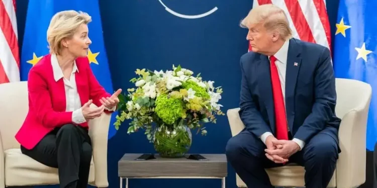 Trump y Von der Leyen abordan en Escocia un posible acuerdo arancelario entre la UE y EEUU