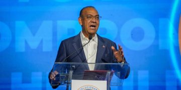 Deligne resalta inversiones de Abinader en SDE, “municipio grande y dinámico”