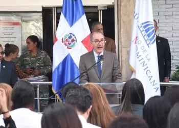 Mescyt lanza programa piloto con IA para enseñanza del inglés