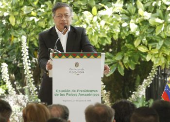 Petro refuerza presencia militar en parte de la frontera entre Colombia y Venezuela para reducir “al máximo” a los criminales