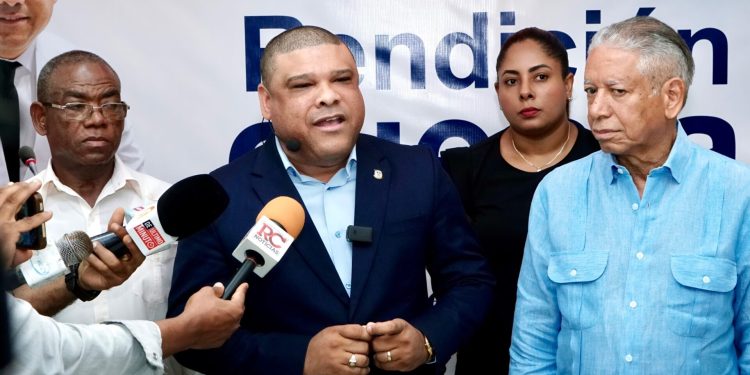 Diputado Ramón Raposo rinde cuentas y reafirma su liderazgo socialdemócrata en el Congreso Nacional