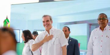 Abinader entregará escuelas, hospital, carreteras y títulos de propiedad este fin de semana