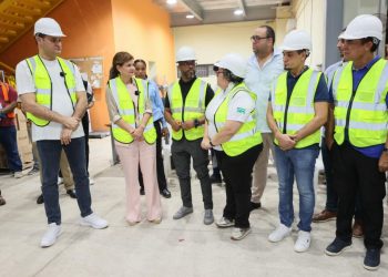 Raquel Peña llega al Inabie para verificar avance en entrega de útiles escolares