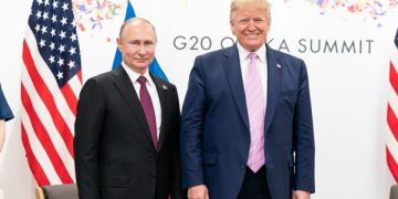 Rusia indicó que las negociaciones entre Donald Trump y Vladimir Putin podrían durar “entre seis y siete horas”