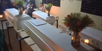 Velan en Cotuí los restos de madre e hijos fallecidos por envenenamiento en SDE