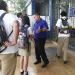 Bukele defiende la disciplina escolar como escudo contra las pandillas en El Salvador