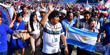 Evo Morales llama a votar nulo o en blanco en Bolivia y lidera las encuestas