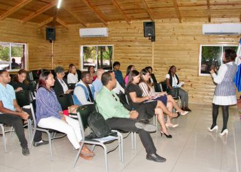 SNS Y SRSO capacitan a colaboradores sobre Sensibilización en la Gestión de Residuos Peligrosos