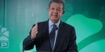 Leonel Fernández ejercerá su derecho al voto este domingo en la Escuela República de Colombia, a las 11:30 a.m.