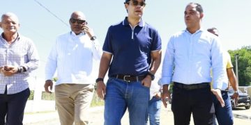 Wellington Arnaud, director ejecutivo del INAPA, supervisa alcantarillado del municipio de Mao, provincia Valverde