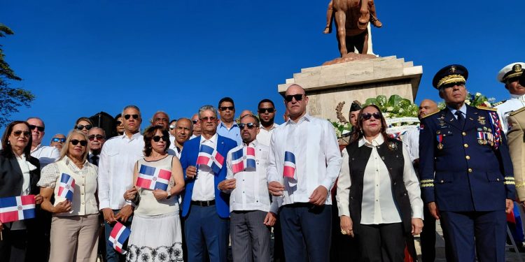 Efemérides Patrias conmemora el 162 aniversario de la Restauración de la República
