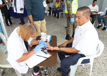 INTRANT supera meta con más de 8,000 inspecciones vehiculares en operativo de la Restauración 2025