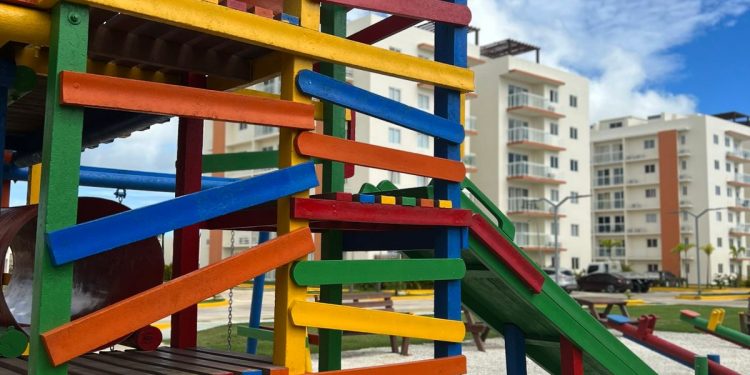 ¿Qué hará la Alcaldía del DN con las botellitas entregadas en Plásticos por Útiles Escolares?