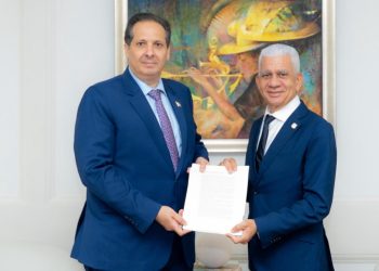 Presidente del Senado recibe del ministro de Salud Pública propuesta modificación a Ley de Salud Mental