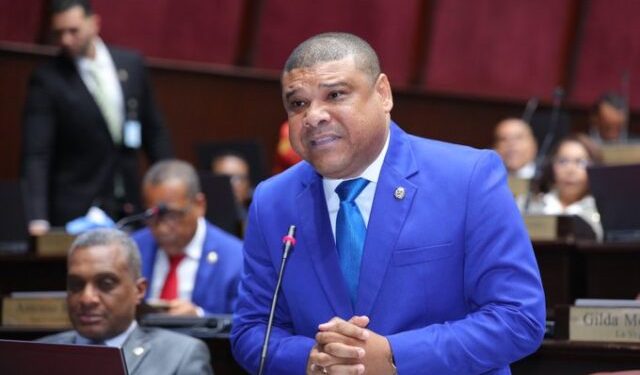 Diputado del PRD afirma población no aguanta más desaciertos del Gobierno 