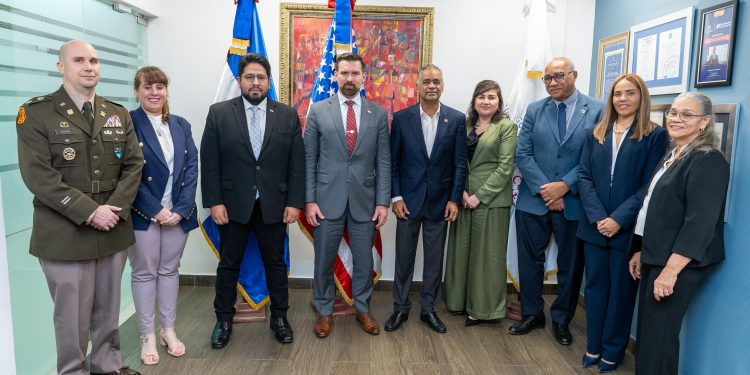 Gobierno de EE.UU. y RD dialogan sobre ejes estratégicos en seguridad y desarrollo energético