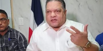 Mario Díaz solicita intervención del Presidente Abinader para agilizar titulación de tierras agrícolas en La Romana