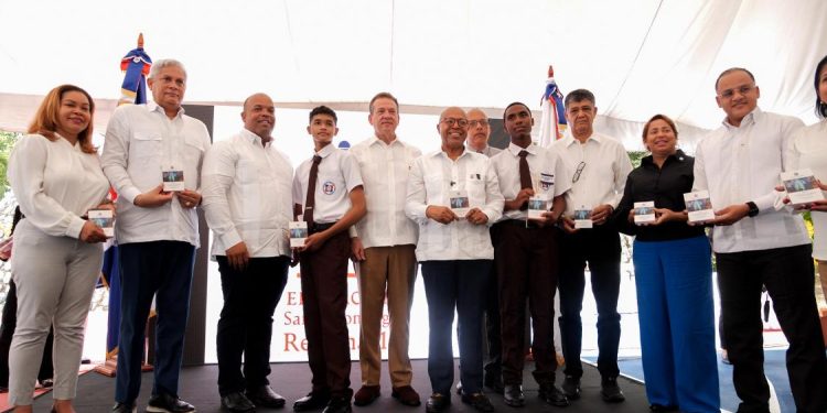 La Regional 15 del Ministerio de Educación arranca con éxito el Inicio del Año Escolar 2025-2026