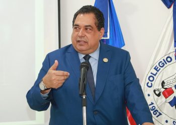 Codenot inaugura diplomado; su presidente exalta transparencia