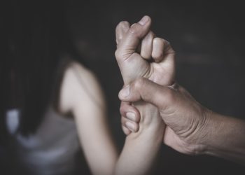 Ministerio Mujer llama a medios a evitar la revictimización en caso de violencia