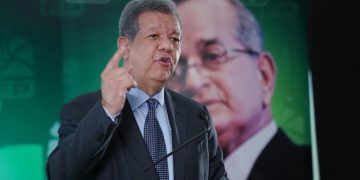 Leonel Fernández llama a votar este domingo en elecciones internas de la Fuerza del Pueblo