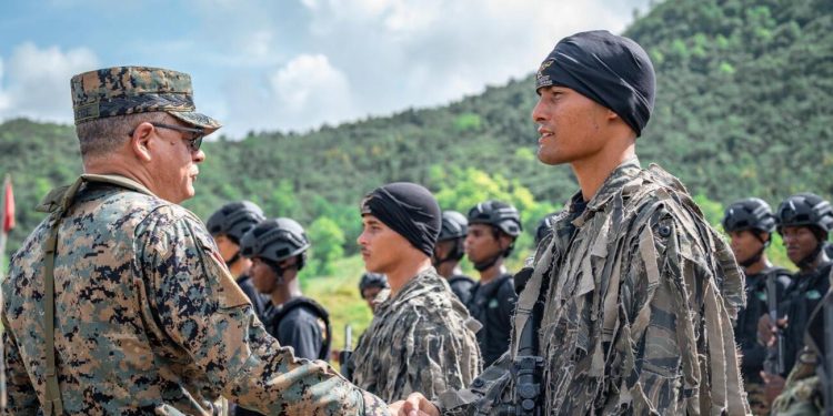 MIDE gradúa a cadetes y soldados en cursos de Operaciones Tácticas Especiales en áreas urbanas y tirador de alta precisión