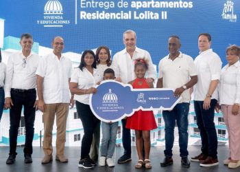 Abinader inaugura Residencial Lolita II en Hato Nuevo, con entrega de 140 apartamentos que benefician a 560 personas