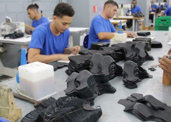 La Industria Nacional del sector textil reafirma su capacidad para suplir el programa de utilería escolar a nivel nacional