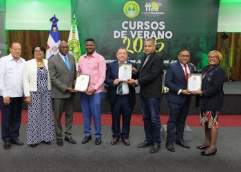 Coopnama clausura cursos de verano 2025