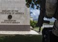 Estados Unidos cierra embajada en Haití por violencia armada
