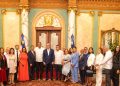 Abinader recibe estudiantes meritorios hijos de padres dominicanos en Nueva York