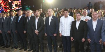 Presidente Abinader encabeza histórica firma de acuerdo entre RD y la FCCA que posiciona al país como hub regional de cruceros