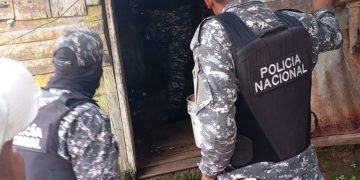 Policía desmantela puntos de sustancias narcóticas en Sabana Grande de Boyá