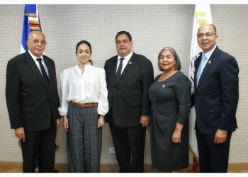 Notarios se unirán al Gobierno para registrar a ciudadanos sin acta de nacimiento