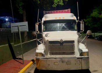 Detenidos dos ciudadanos que escondían a un extranjero indocumentado en una patana en San Juan de la Maguana